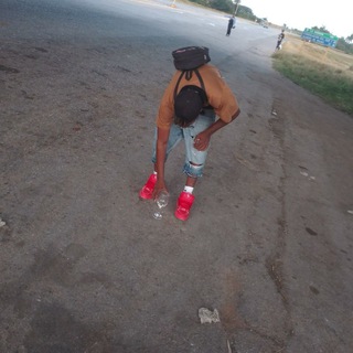 Логотип @estrenos_repa_music - PEGAO KING_EL TRUENO ⚡