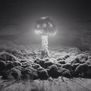 Логотип @esxaton - Ложь постмодерна