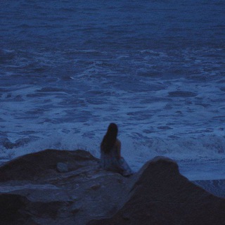 Логотип @eternniiittyy - memory diary