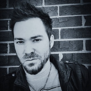 Логотип @ethanlucas_com - Ethan Lucas