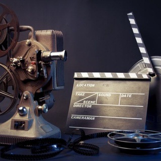 Логотип @etokinodetka - Это кино, детка🎬