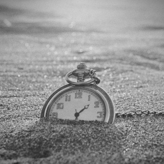 Логотип @etot_den - Думай!