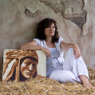 Логотип @ettnica_public - Художник Настя Смелая || Авторский блог картографа