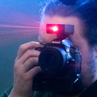 Логотип @eugenesuvorip - Фотографирователь фотоаппаратом