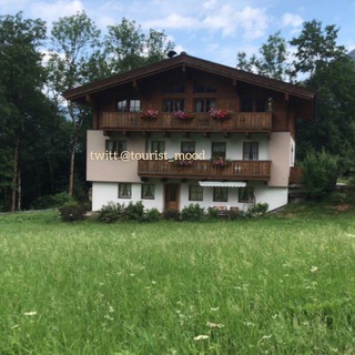 Логотип @europe_mood - اكواخ السياحة في أوروبا