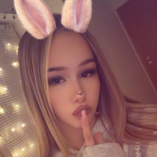 Логотип @evamash7 - это ева (ева маш)