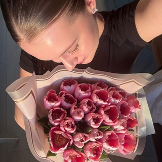 Логотип @evavezuchaach - ева везучая