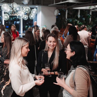 Логотип @eventmeuk - 🎉SNAMI | Чем заняться в Лондоне | Мероприятия и Встречи