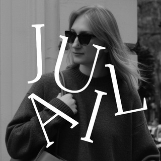 Логотип @everydayy_notes - Vu par Julia’