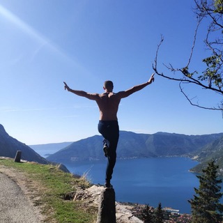 Логотип @evgeniyshapovalovpro - Евгений Шаповалов