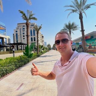 Логотип @evgenmoshkov - Evgeny Moshkov