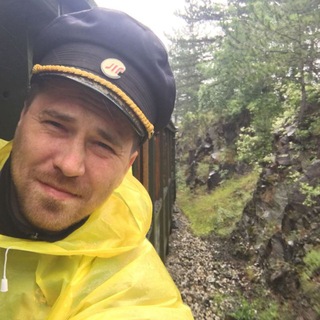 Логотип @evilorisbrut - Орис