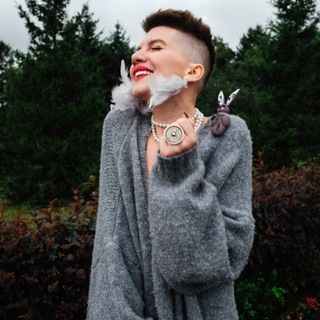 Логотип @evsiaolga - ЕВСЯ - ТУТ 🥰