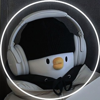 Логотип @ewexai - 𝐸𝓌𝑒𝓍𝒶𝒾