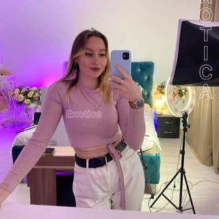 Логотип @exotica_rus - 🍍Кира стримит 🎥 🍍