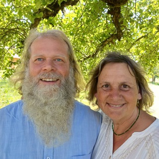 Логотип @externsteiner - Birgitt und Andreas vom Homa-Hof Heiligenberg