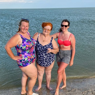 Логотип @eyskaya_semeyka - Супербуся, Супердоня и все-все-все