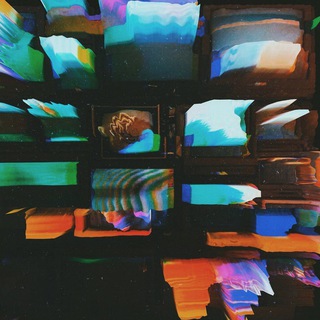 Логотип @f1lmaddict - киноманский абстяг