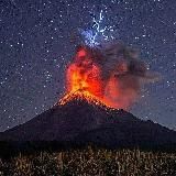 Логотип @factsruss - Брендовые вещи за пол цены.