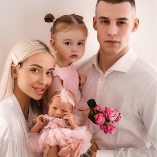 Логотип @famdanyasofa - Danya & Sofa