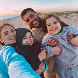 Логотип @family_expertz - Семейный блог❤️🕊️ценности семьи дети советы воспитание обзоры бьюти эстетика