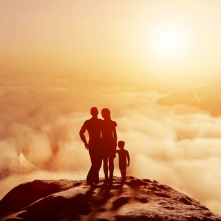 Логотип @family_of_heroes - Канал "Воспитание героев. Для родителей о детях"