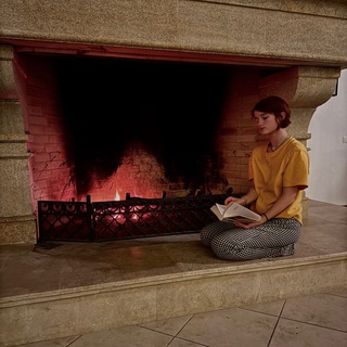 Логотип @fanatkapechorina - Фанатка Печорина