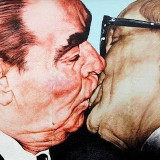 Логотип @farfresh - FARFRESH