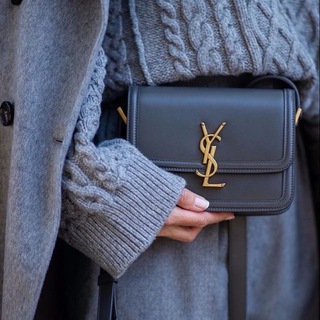 Логотип @fashion_buyer_anna - FASHION_BUYER_ANNA