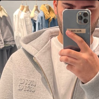 Логотип @fashion_moood - S✨