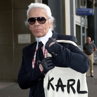 Логотип @fashionable_for_everyone - Мода это просто