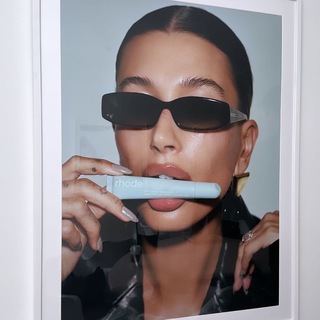 Логотип @fashmodaa - Сейчас так модно