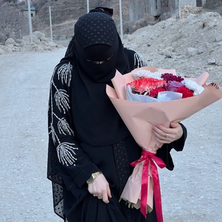 Логотип @fatimsalsabil - Одежда для покрытых🤍