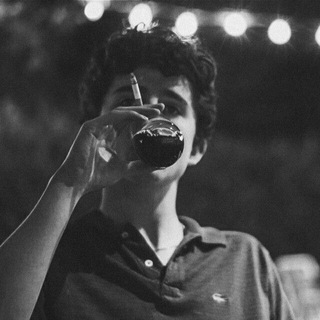 Логотип @fdhfvfgf - Грустный человек💔😔