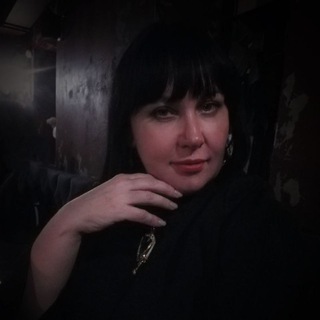 Логотип @fea_sofia - София Антоненко. Магия и жизнь.