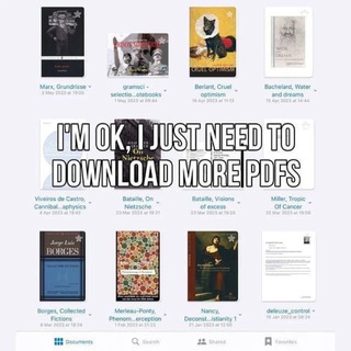 Логотип @fearofwords - читаю в стол