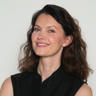 Логотип @feelnolimits - PRO-явление женщины