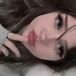 Логотип @feelslives - темы для тгшки `