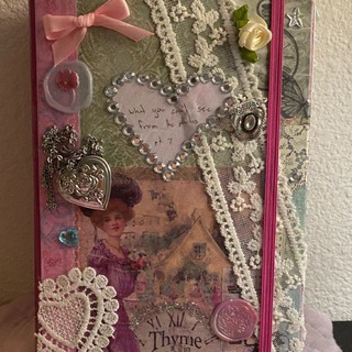 Логотип @felingooxd - ♡>жвачка с бабл-гам°