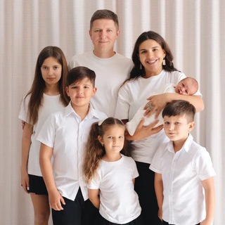 Логотип @fenomen_mitrohina - ЮЛИЯ МИТРОХИНА | Философия «Как дома»🏡