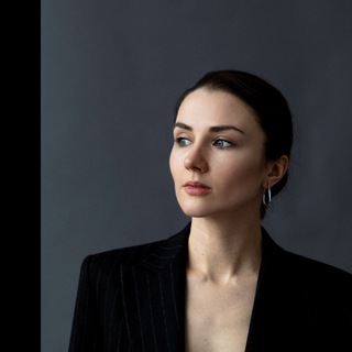 Логотип @ferrum_glow - Из железа в каплю света | Лидия Варакина| Телесная терапия, ACT