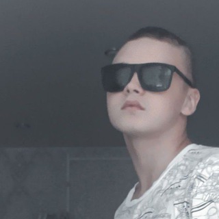 Логотип @fgfgfgeq - Это и я мой влог😱