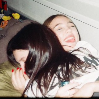 Логотип @fifochki - фифочки