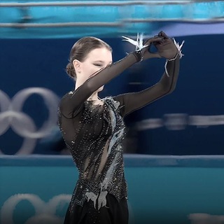 Логотип @figureskatingdkd - • 𝒻𝒾ℊ𝓊𝓇ℯ 𝓈𝓀𝒶𝓉𝒾𝓃ℊ 𝒻𝒶𝓃 • 💋