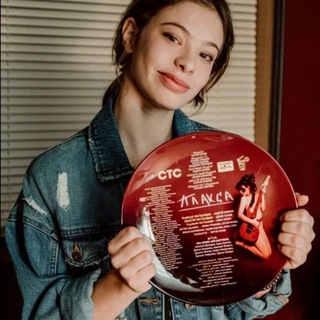 Логотип @films_serial_2023 - ПОСТУЧИСЬ В МОЮ ДВЕРЬ В МОСКВЕ