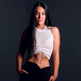 Логотип @fit_with_lili - Лили | Фитнес тренер•Авторские Путешествия•Танцы