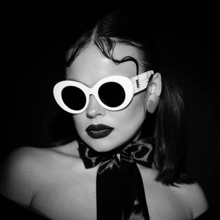 Логотип @five2ten - Настя Воевода / Унылый Бьюти Блогер