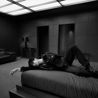 Логотип @fkcngs - одинокий ублюдок.