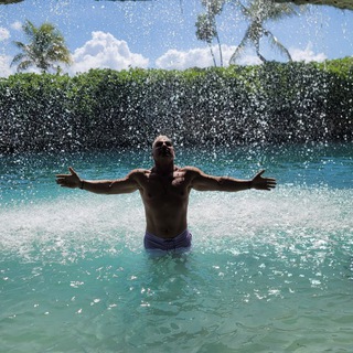 Логотип @flextruth - FLEX the TRUTH