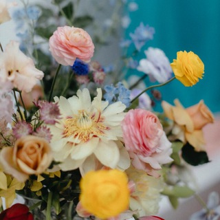 Логотип @flow_is - FLOW_iS